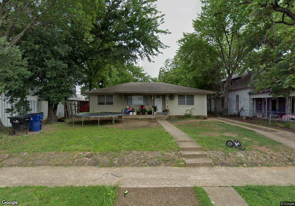 208 W Monterey St, Denison, TX 75020 - photo 1