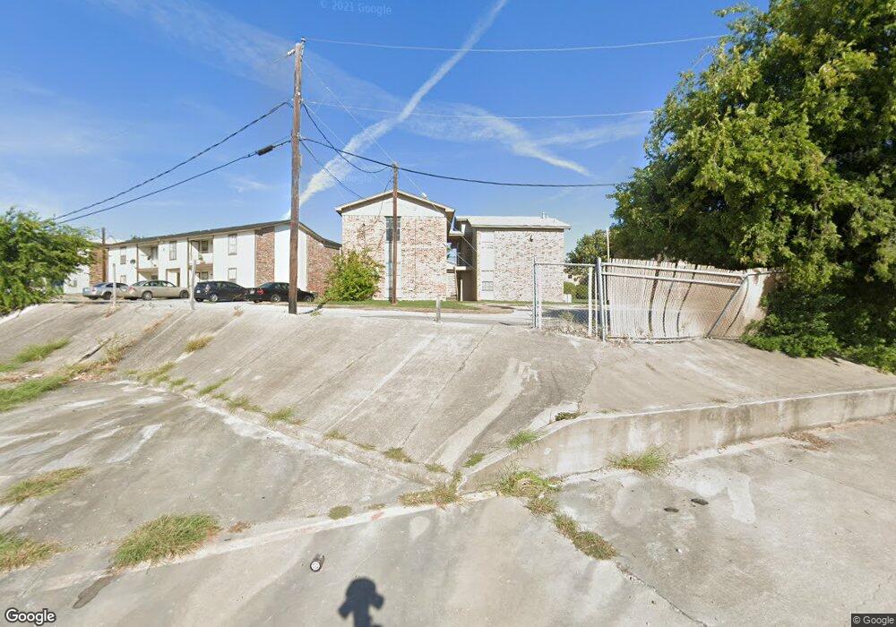 8032 Cambridge Cir, Fort Worth, TX 76108 - photo 1