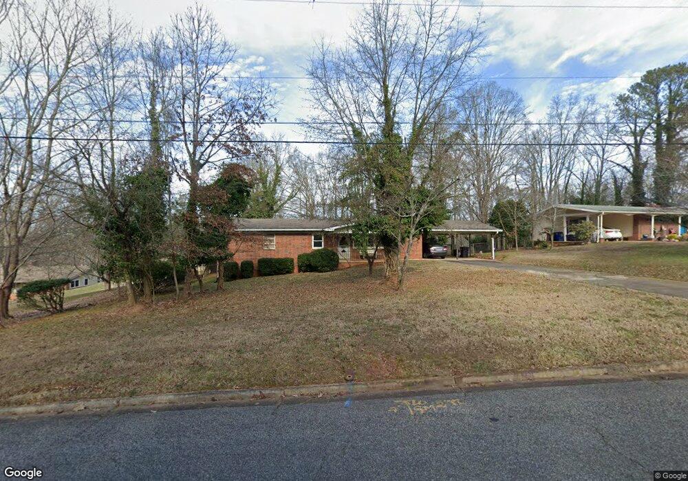 630 Mountain View Cir, Gainesville, GA 30501 - photo 1