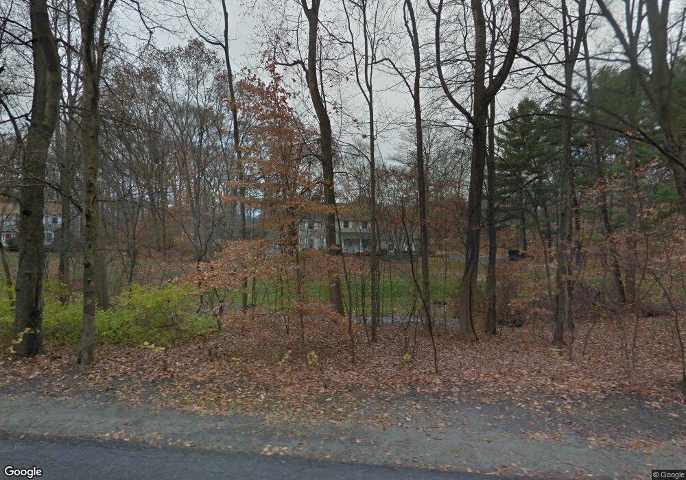 33 Weeburn Dr, New Canaan, CT 06840 - photo 1