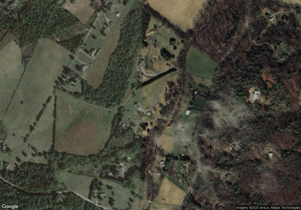 67 Thompson Hollow Ct, Bentonville, VA 22610 - photo 1