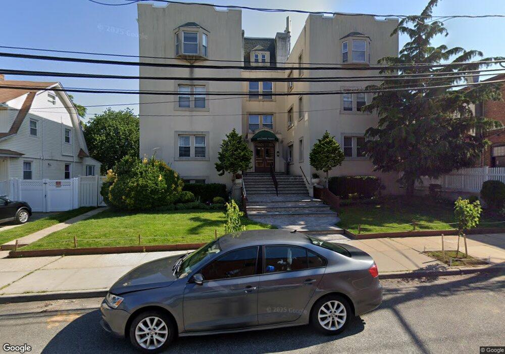 715 Prospect St unit B 10, Baldwin, NY 11510 - photo 1