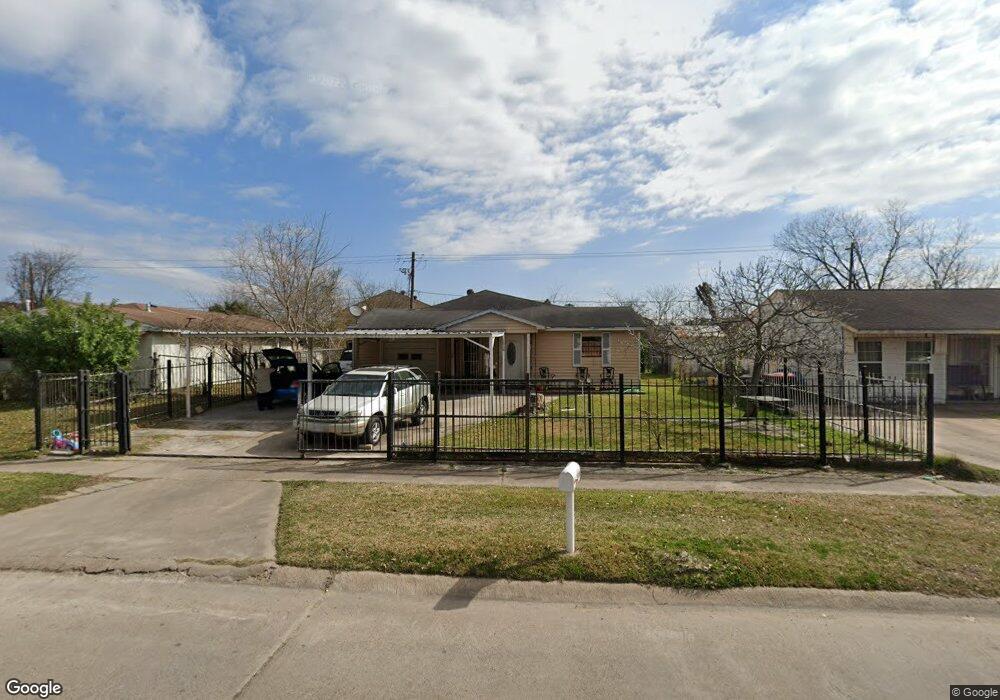 12106 Macnaughton Dr, Houston, TX 77039 - photo 1