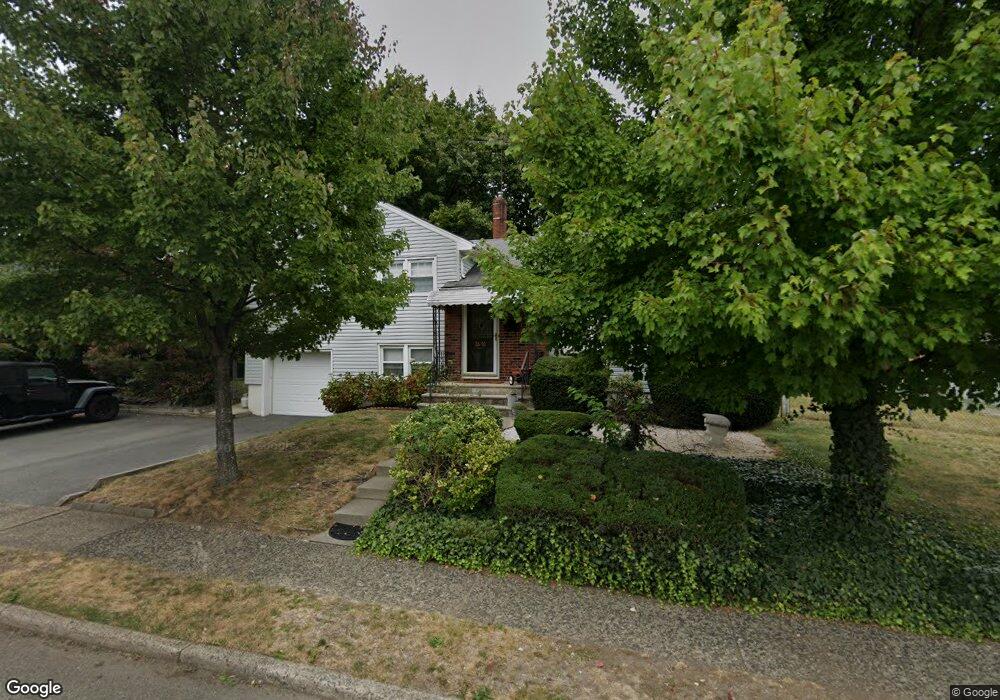 36-10 Menow St, Fair Lawn, NJ 07410 - photo 1