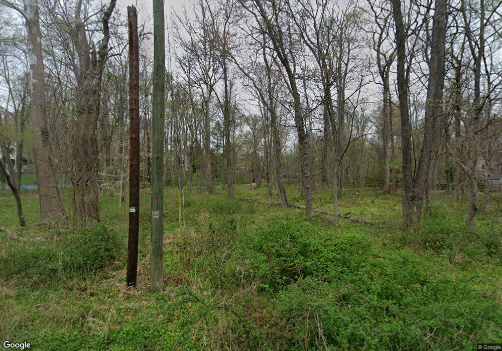 6810 Benjamin St, McLean, VA 22101 - photo 1