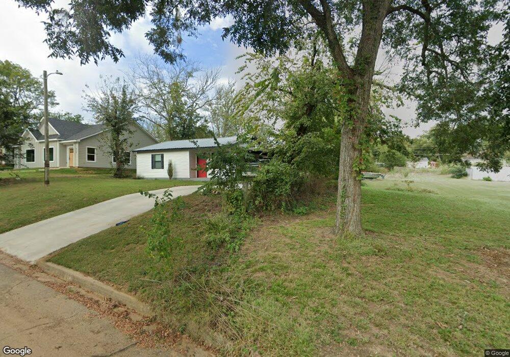 523 NE 5th Ave, Durant, OK 74701 - photo 1