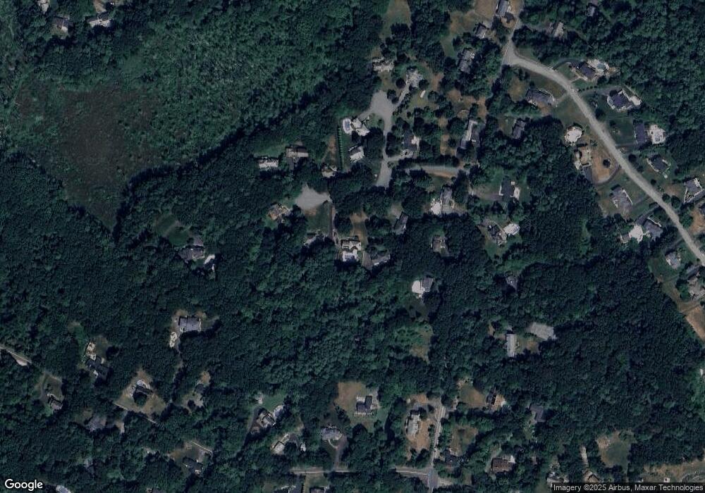 8 Alison Way, Andover, MA 01810 - photo 1