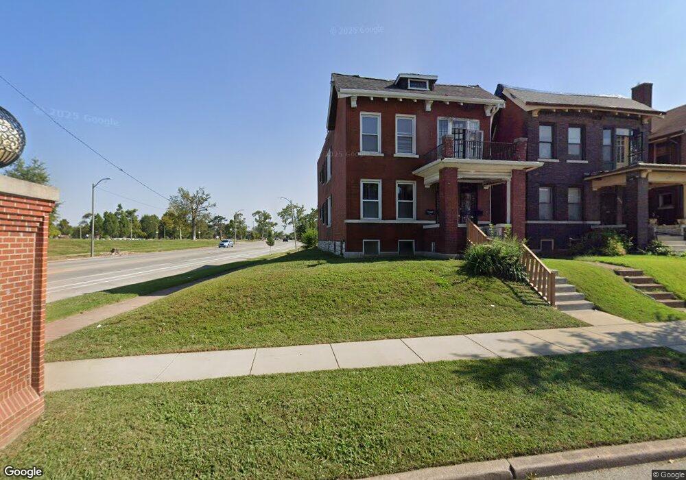 4582 Clarence Ave, Saint Louis, MO 63115 - photo 1