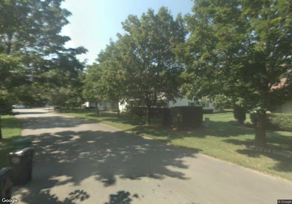 314 Chatham Cir, Warwick, RI 02886 - photo 1