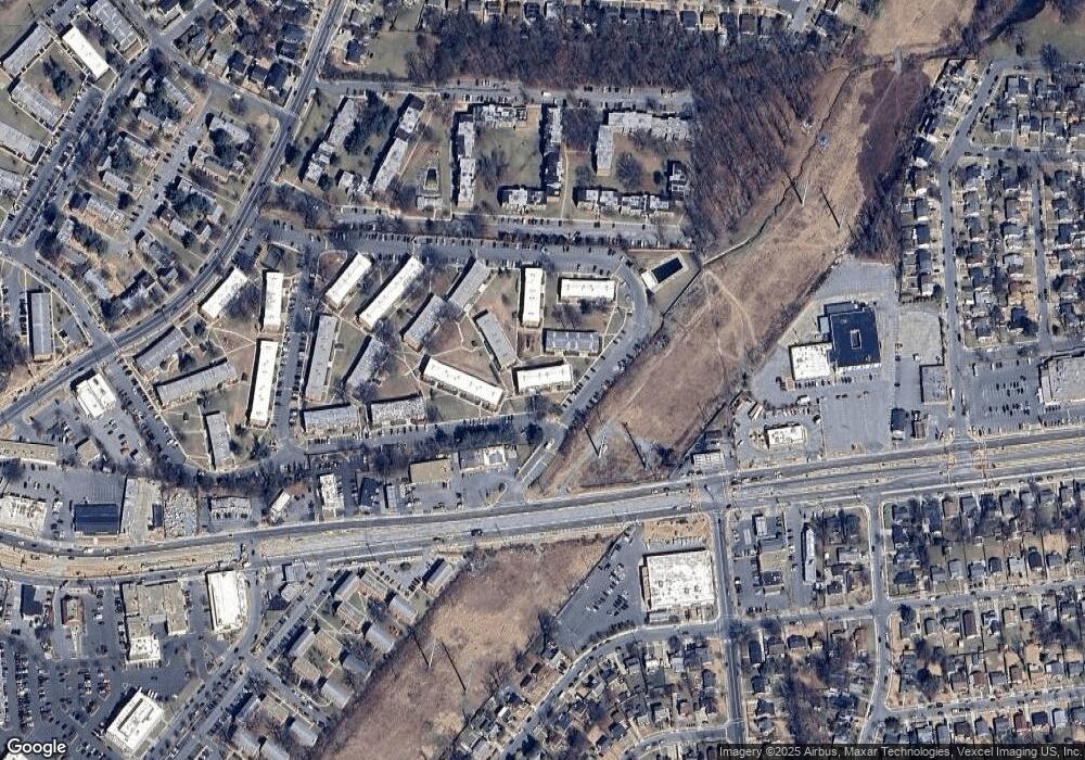 Campus Gardens, Hyattsville, MD 20783 - photo 1