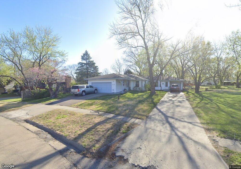2816 SW Prairie Rd, Topeka, KS 66614 - photo 1