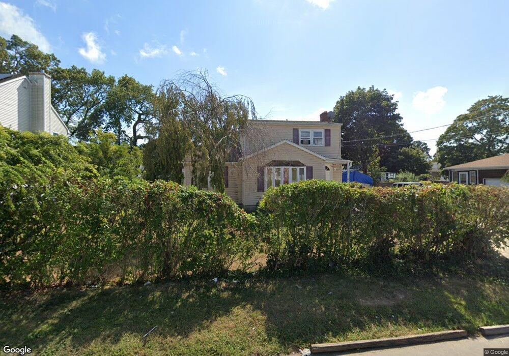 140 44th St, Copiague, NY 11726 - photo 1