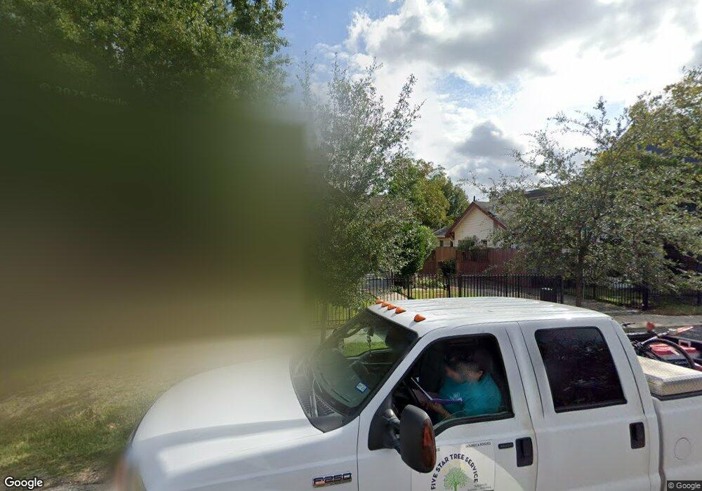 424 Arlington St, Houston, TX 77007 - photo 1