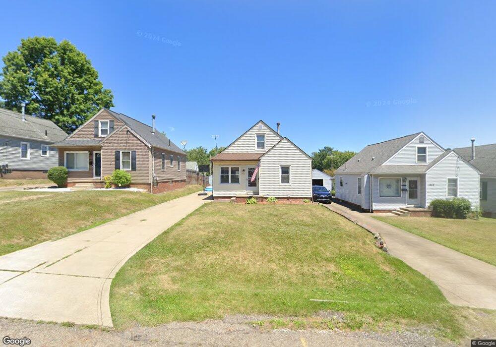 1521 27th St NE, Canton, OH 44714 - photo 1