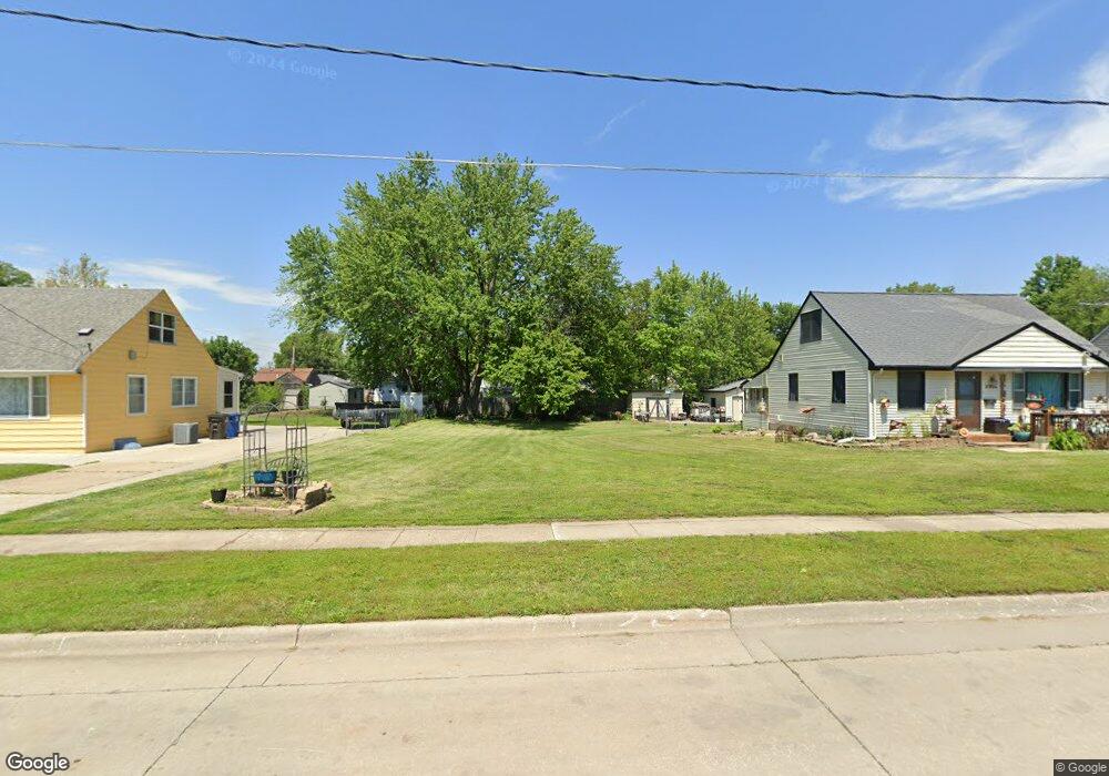 2914 Garfield Ave, Des Moines, IA 50317 - photo 1