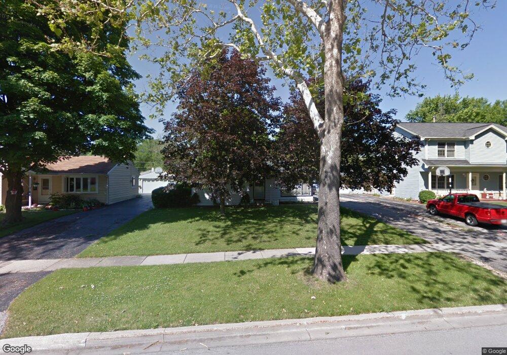 3601 Jay Ln, Rolling Meadows, IL 60008 - photo 1