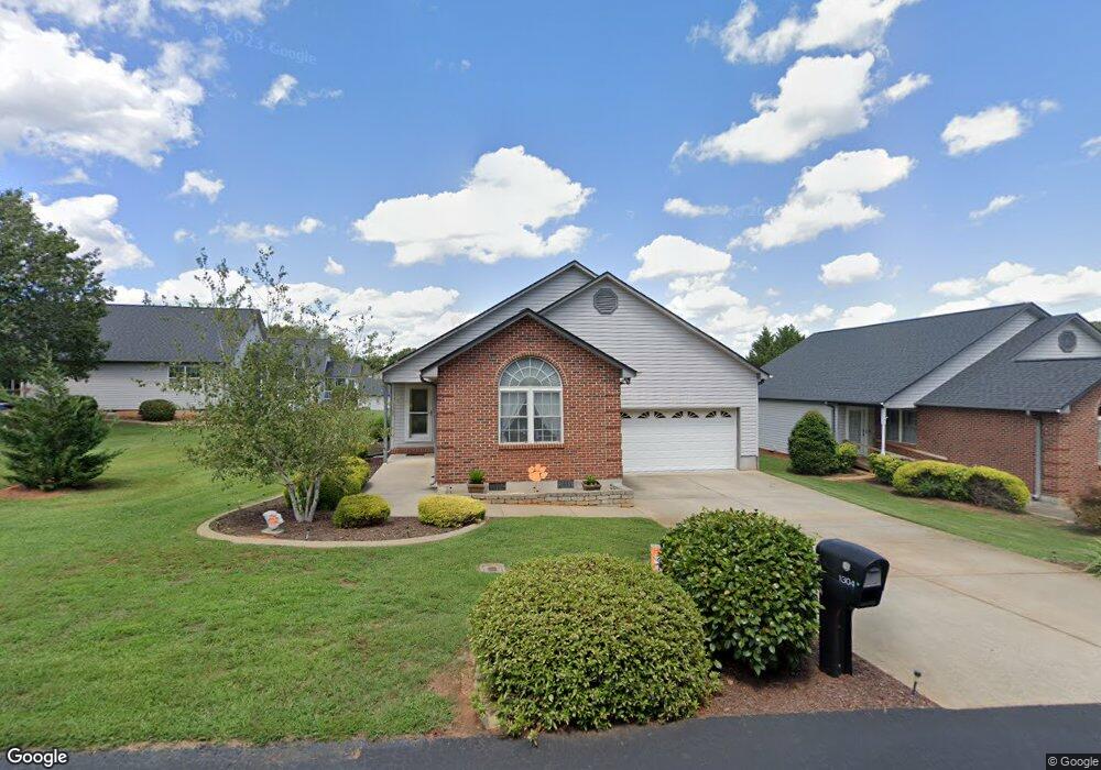 1302 Cobbs Glen Dr, Anderson, SC 29621 - photo 1