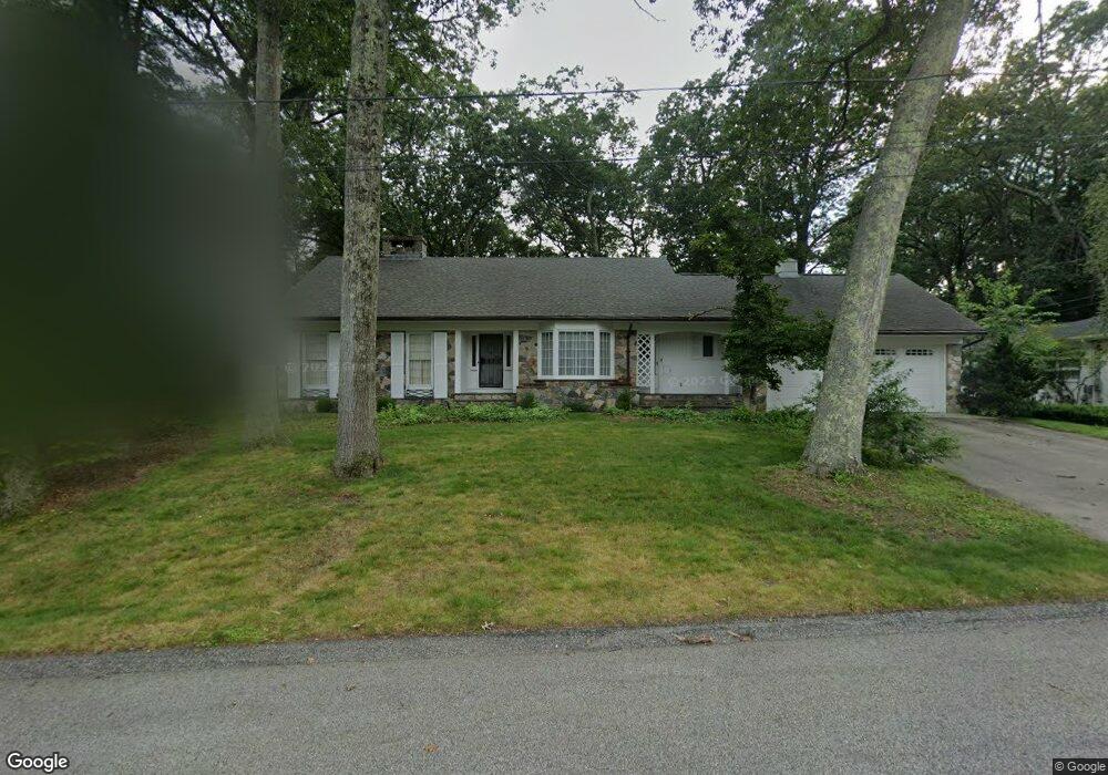 29 Maplecrest Dr, Greenville, RI 02828 - photo 1