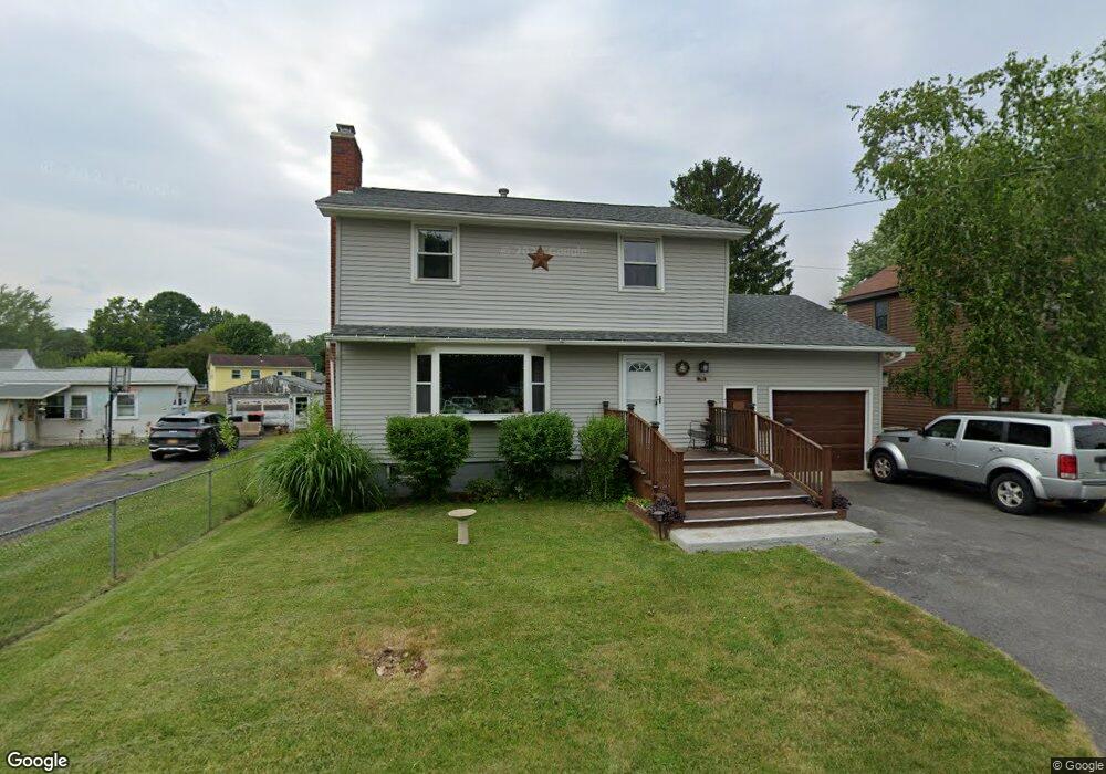 711 Oneida St, Chittenango, NY 13037 - photo 1