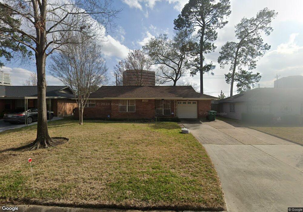 1235 W 30th St, Houston, TX 77018 - photo 1