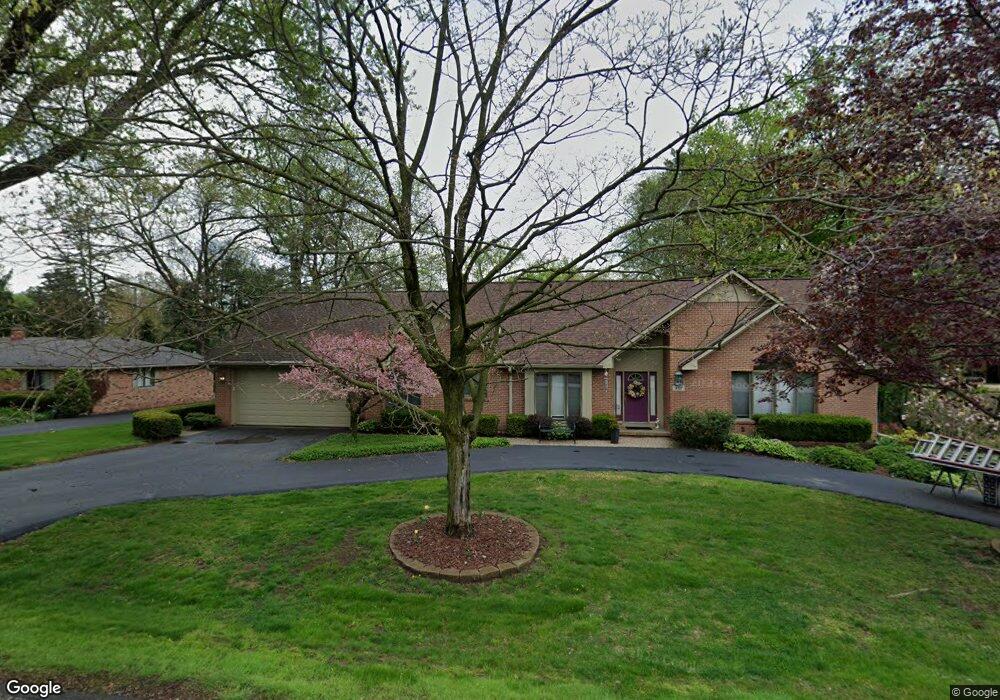 4371 Far Hill Dr, Bloomfield Hills, MI 48304 - photo 1
