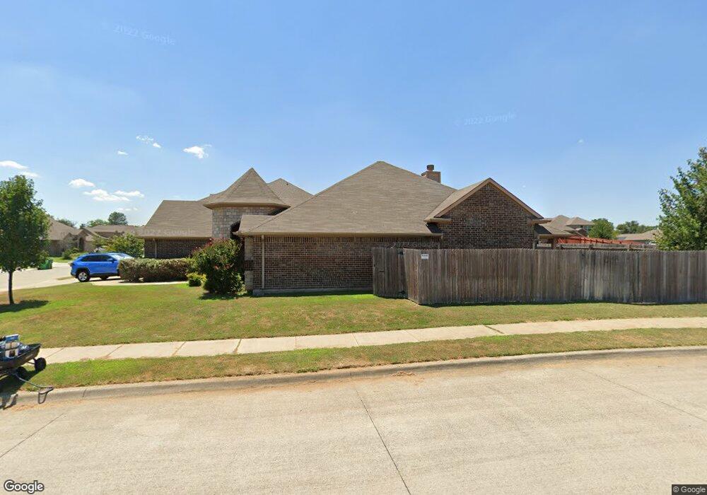 1813 Silver Oak Dr, Gainesville, TX 76240 - photo 1