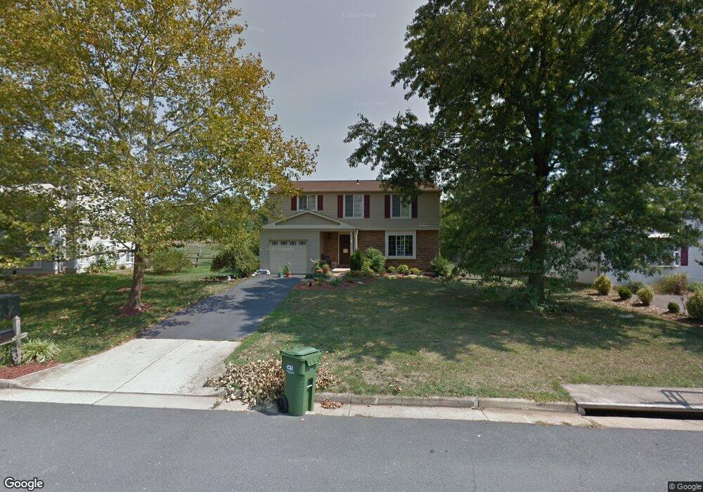 3007 Gatepost Ln, Herndon, VA 20171 - photo 1