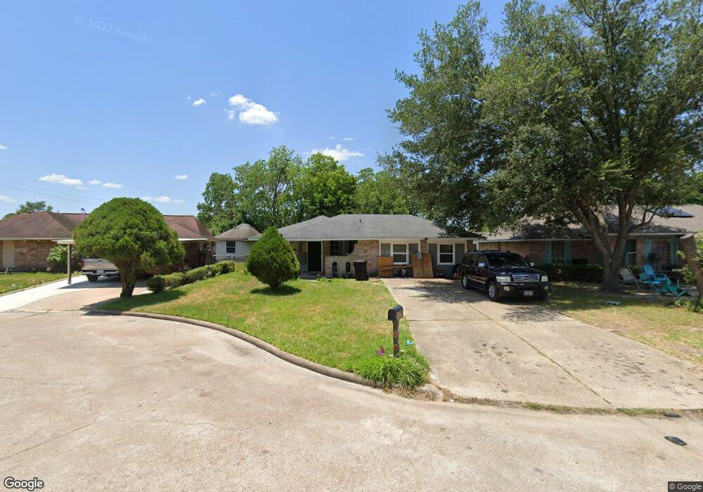 8811 Chipping Ln, Houston, TX 77088 - photo 1