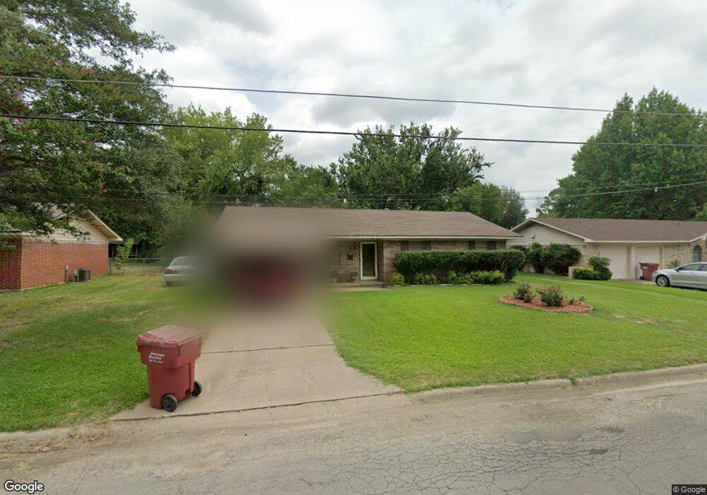 311 Meadow Ln, Bonham, TX 75418 - photo 1