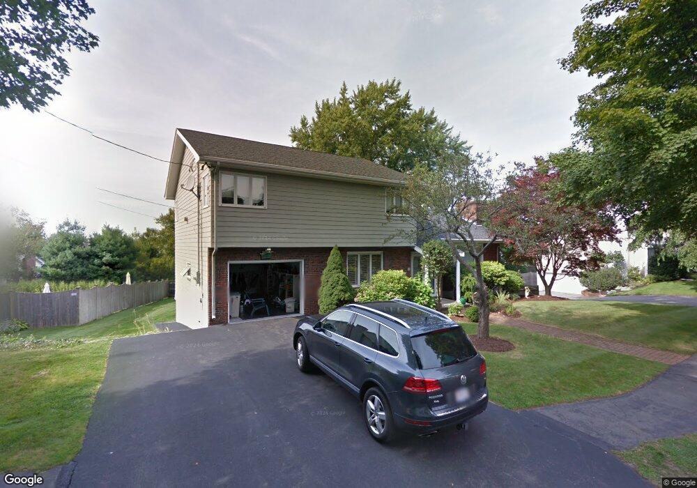 17 Fieldbrook Rd, Marblehead, MA 01945 - photo 1