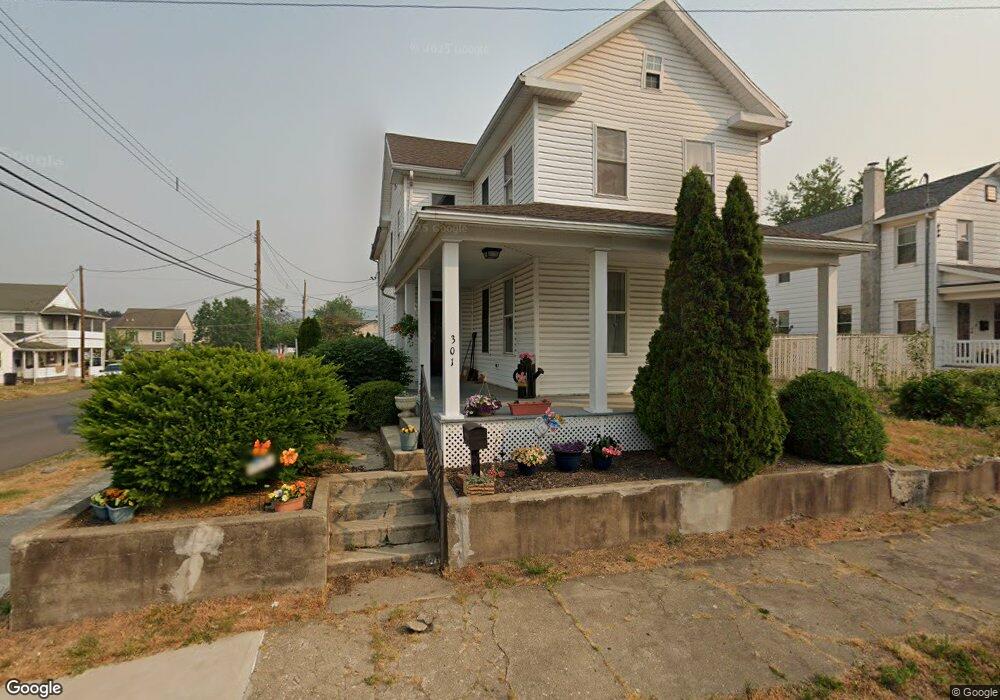 301 E 8th St, Berwick, PA 18603 - photo 1