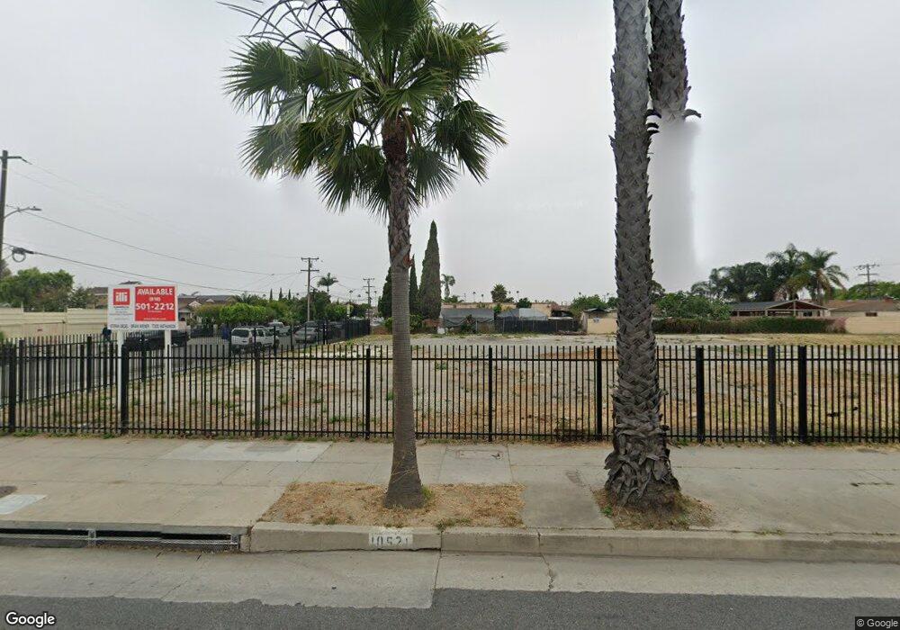 10521 S Prairie Ave, Inglewood, CA 90303 - photo 1