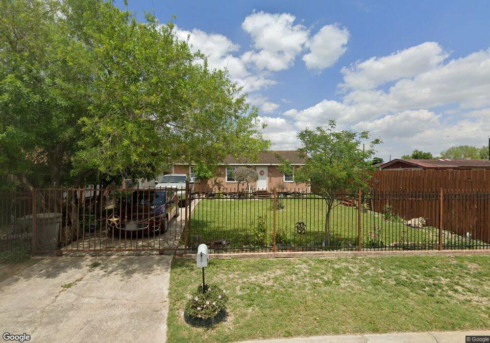 702 Athol St, San Juan, TX 78589 - photo 1