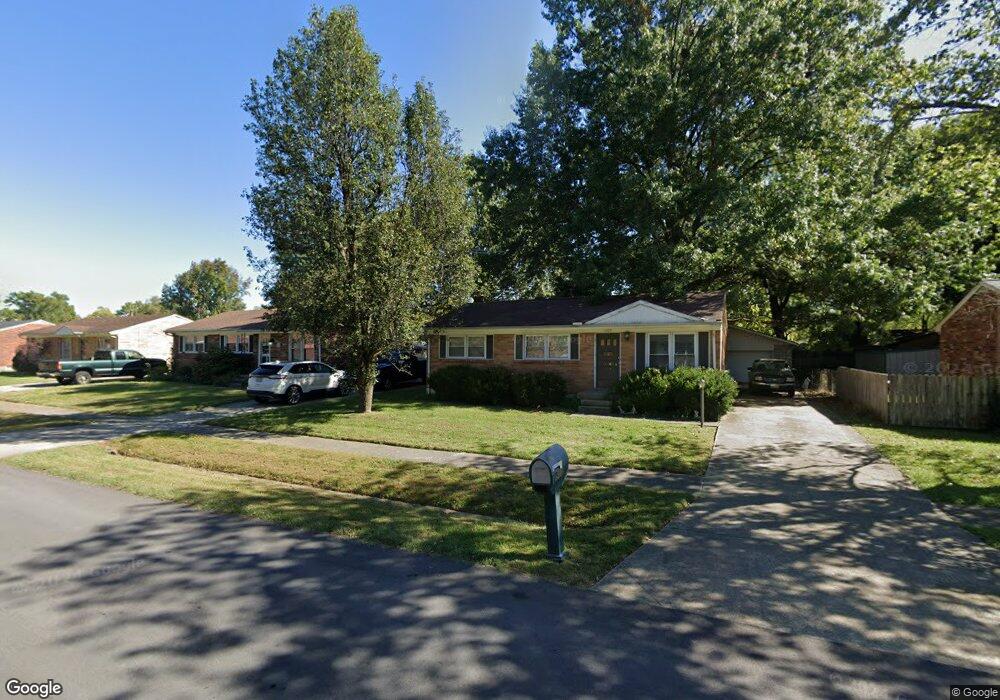 9309 Pagoda Dr, Louisville, KY 40229 - photo 1