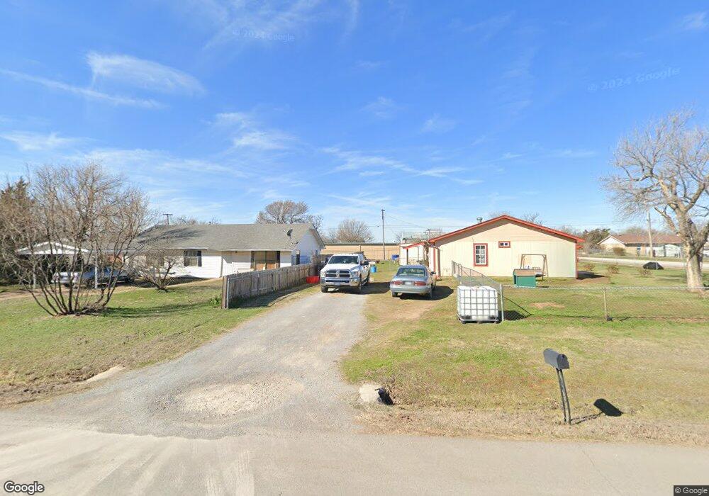 410 NW 5th St, Cache, OK 73527 - photo 1