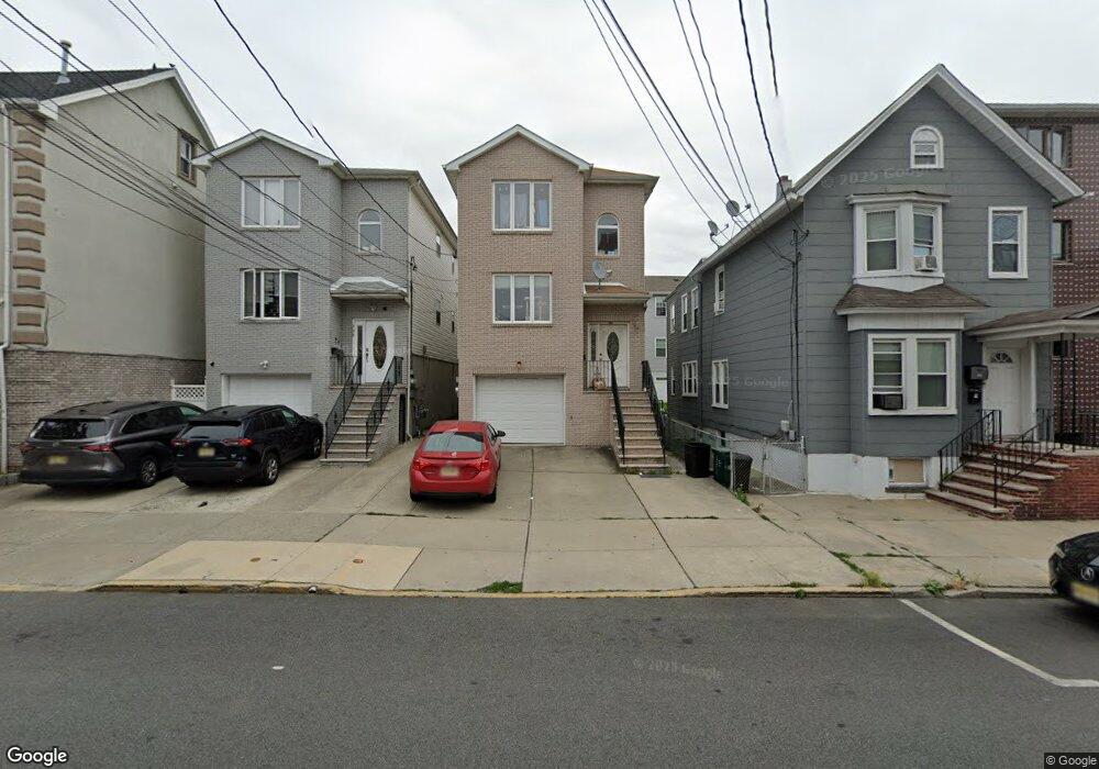 307 N 3rd St, East Newark, NJ 07029 - photo 1