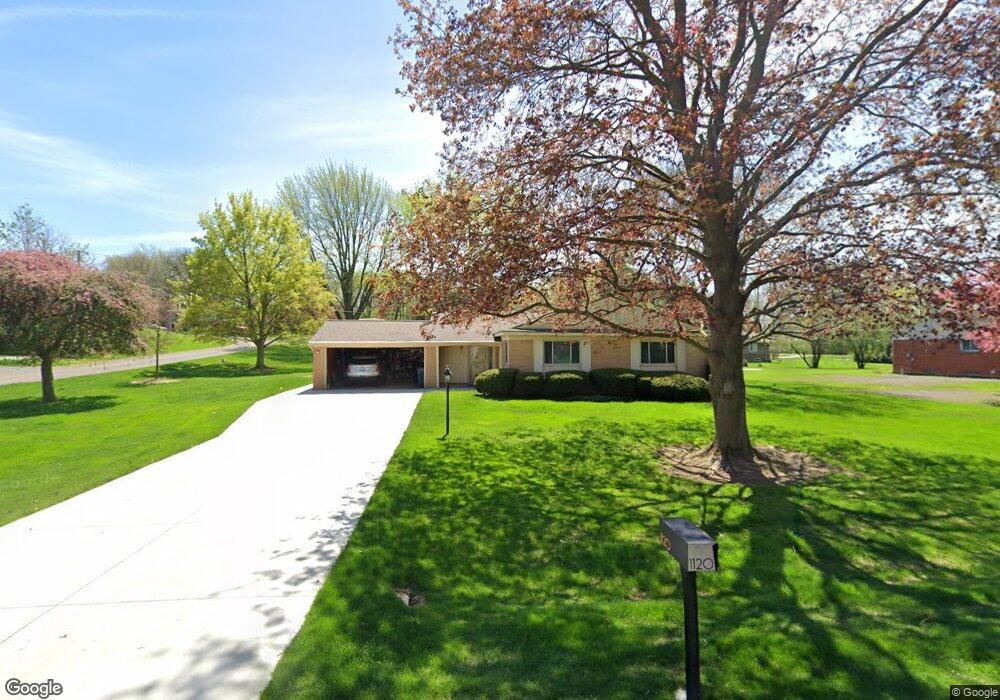 1120 Ashover Dr, Bloomfield Hills, MI 48304 - photo 1