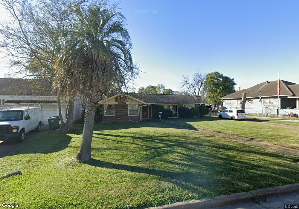 4016 Dover St, Houston, TX 77087 - photo 1
