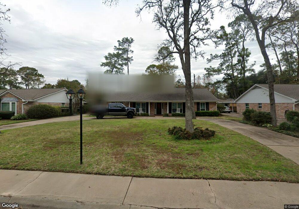 10226 Candlewood Dr, Houston, TX 77042 - photo 1