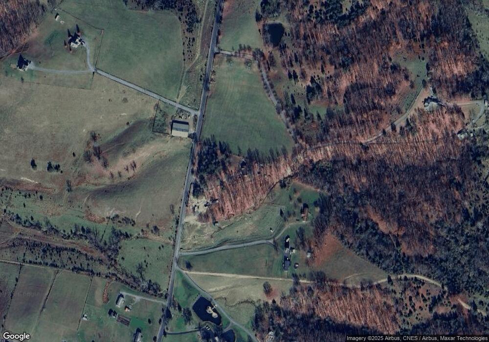 1480 Pumpkin Center Rd, Petersburg, WV 26847 - photo 1