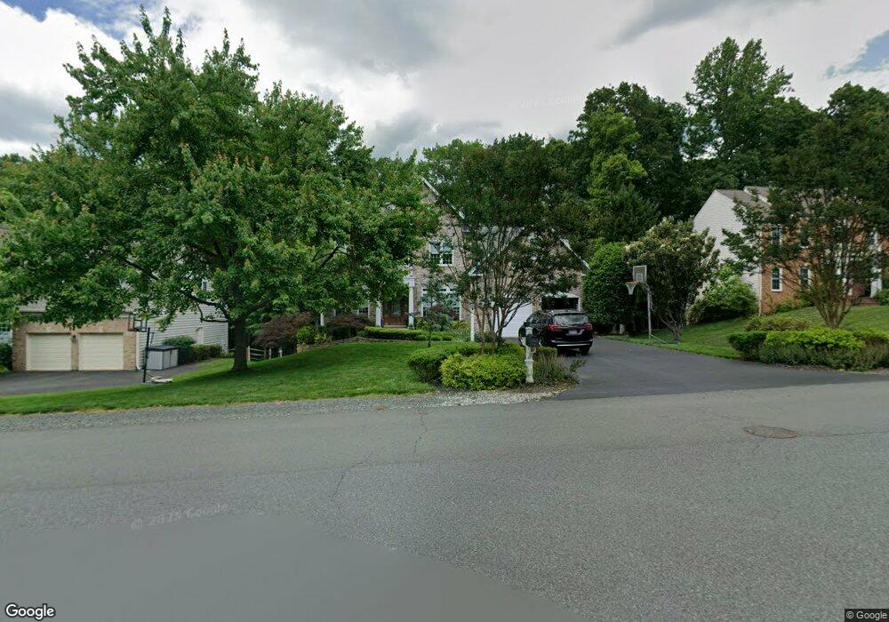 7878 Pembridge Rd, Manassas, VA 20112 - photo 1