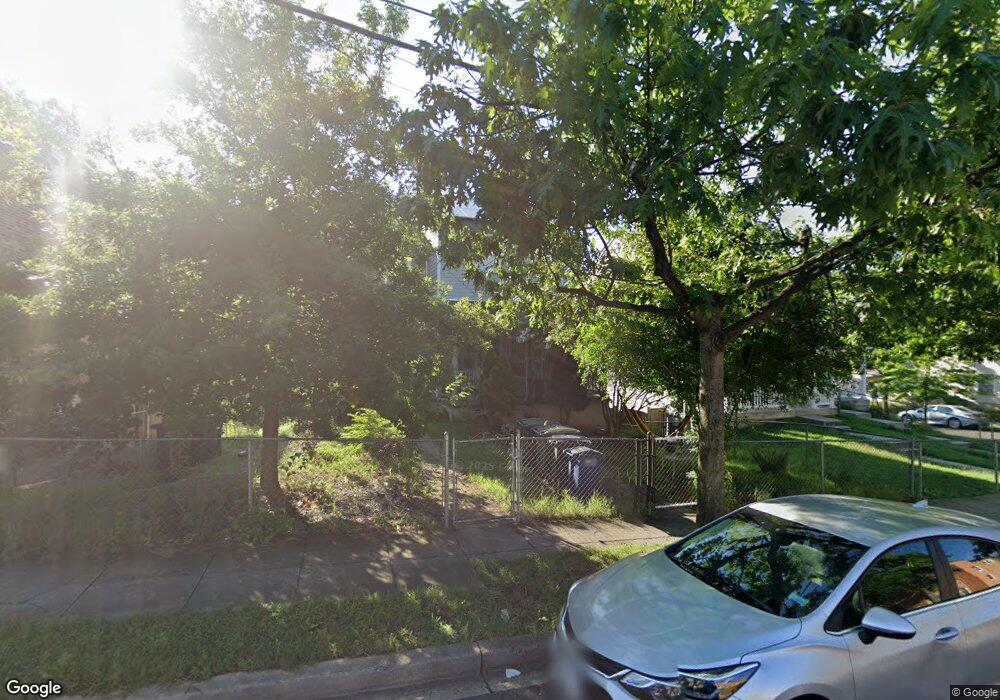 305 54th St NE, Washington, DC 20019 - photo 1