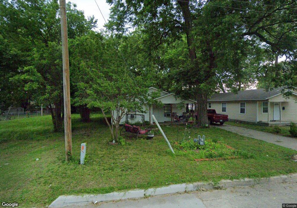 1008 A St NW, Ardmore, OK 73401 - photo 1