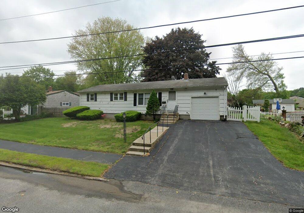 225 Stony Acre Dr, Cranston, RI 02920 - photo 1