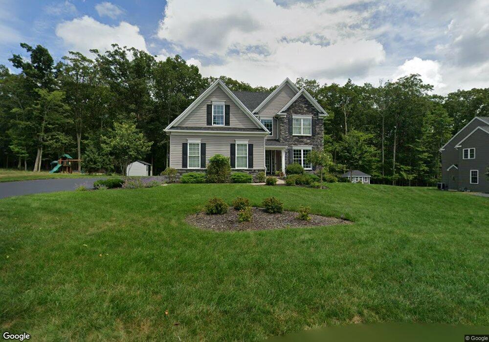 1180 Woodberry Dr, Mountain Top, PA 18707 - photo 1