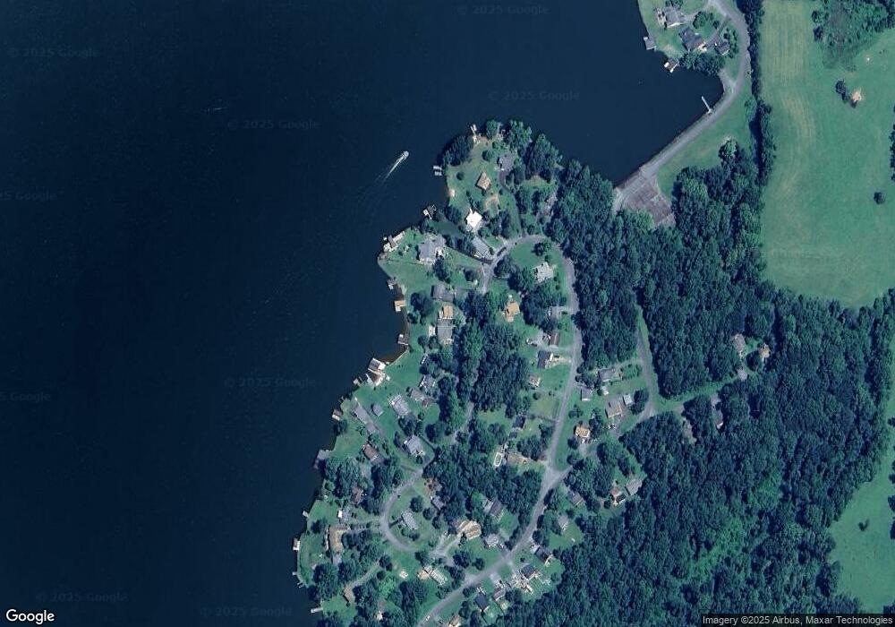 227 Lakeview Cir, Louisa, VA 23093 - photo 1