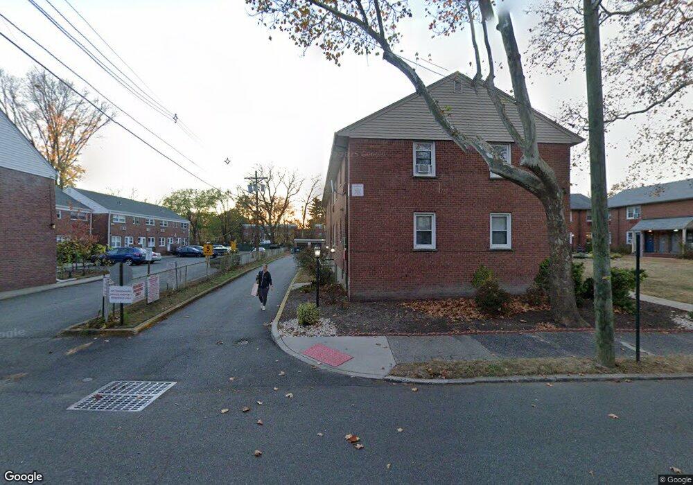 16-10 Plaza Rd, Fair Lawn, NJ 07410 - photo 1