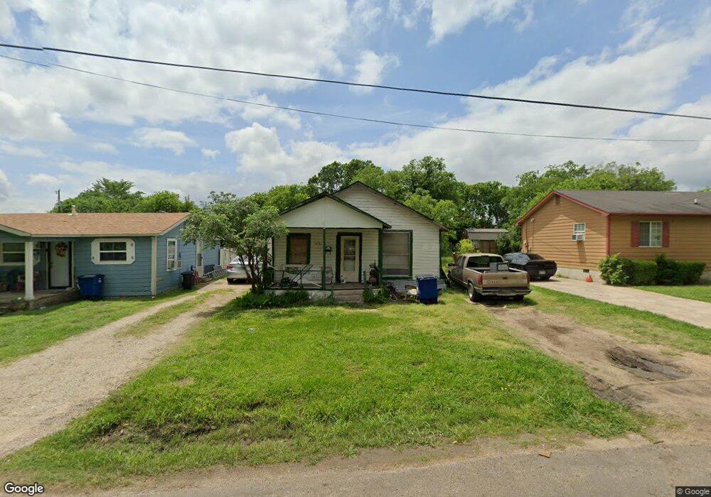 1405 N Breckenridge St, Ennis, TX 75119 - photo 1