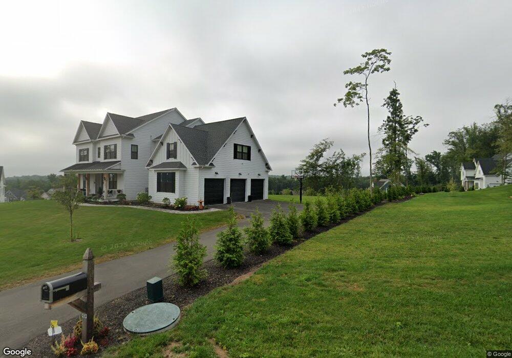 1 Dunstable Close, Unionville, CT 06085 - photo 1