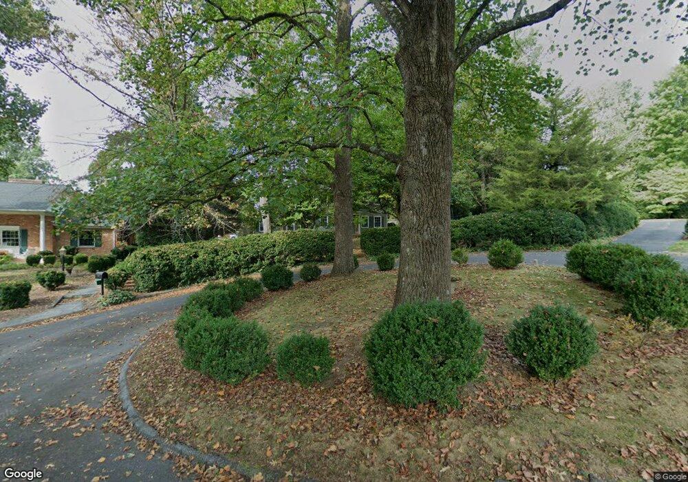 1219 Boxwood Cir, Waynesboro, VA 22980 - photo 1